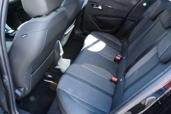 Peugeot 208 e- Allure NAVI PDC KAMERA DAB