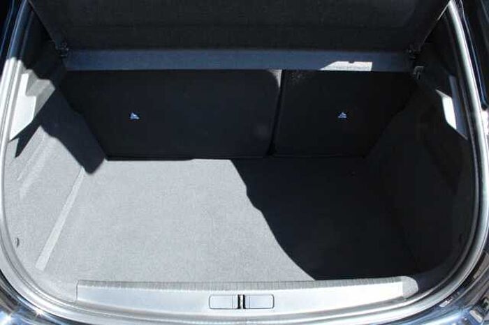 Peugeot 208 e- Allure NAVI PDC KAMERA DAB