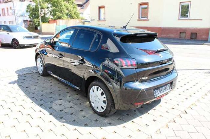 Peugeot 208 e- Allure NAVI PDC KAMERA DAB