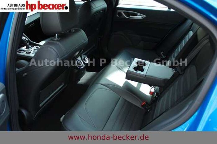 Alfa Romeo Giulia Turbo Veloce Q4 AUTOMATIK WENIG KM