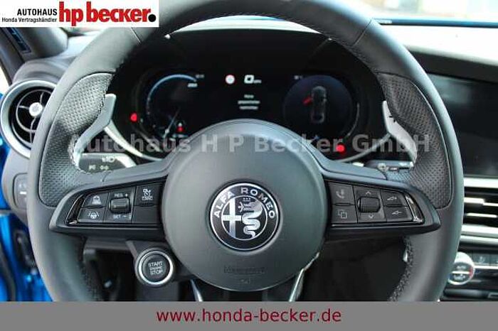 Alfa Romeo Giulia Turbo Veloce Q4 AUTOMATIK WENIG KM