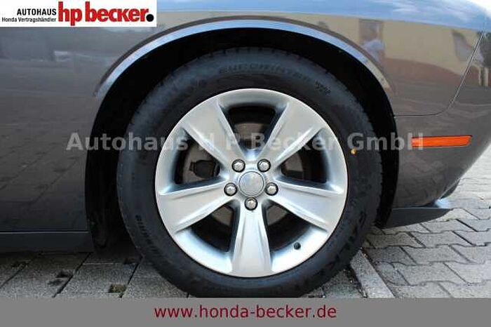 Dodge Challenger SXT V6 3.6 AUTO NAVI KAMERA PDC