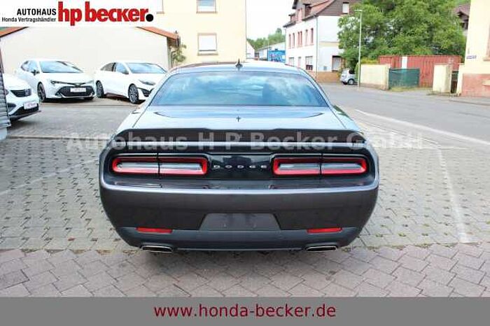 Dodge Challenger SXT V6 3.6 AUTO NAVI KAMERA PDC
