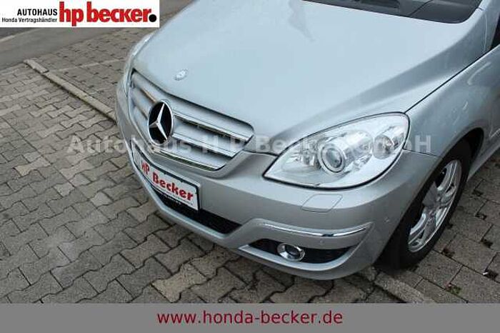 Mercedes-Benz B 200 NAVI WINTERRÄDER AHK GEPFLEGT